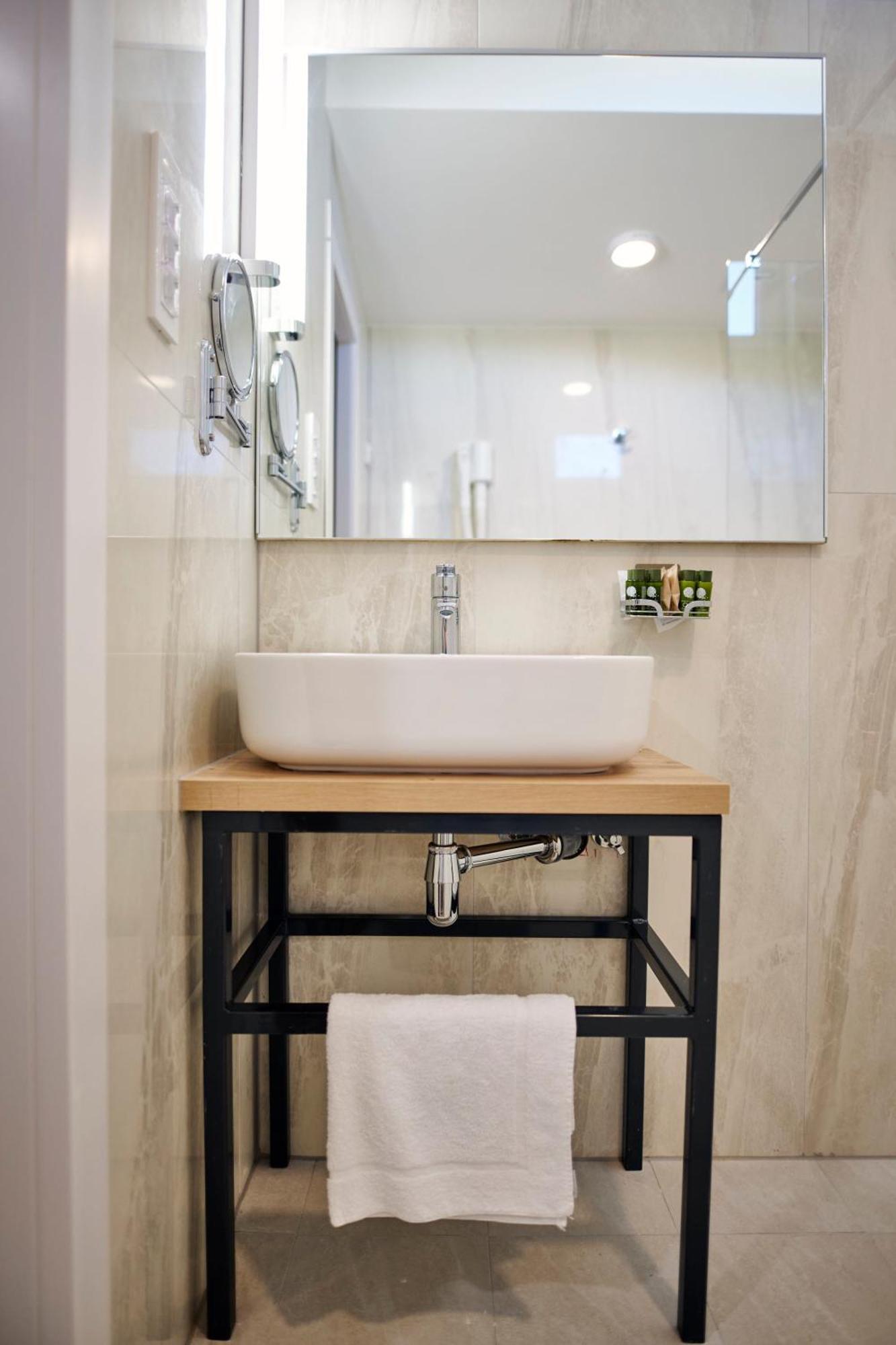 Colentum Resort Murter Habitación foto